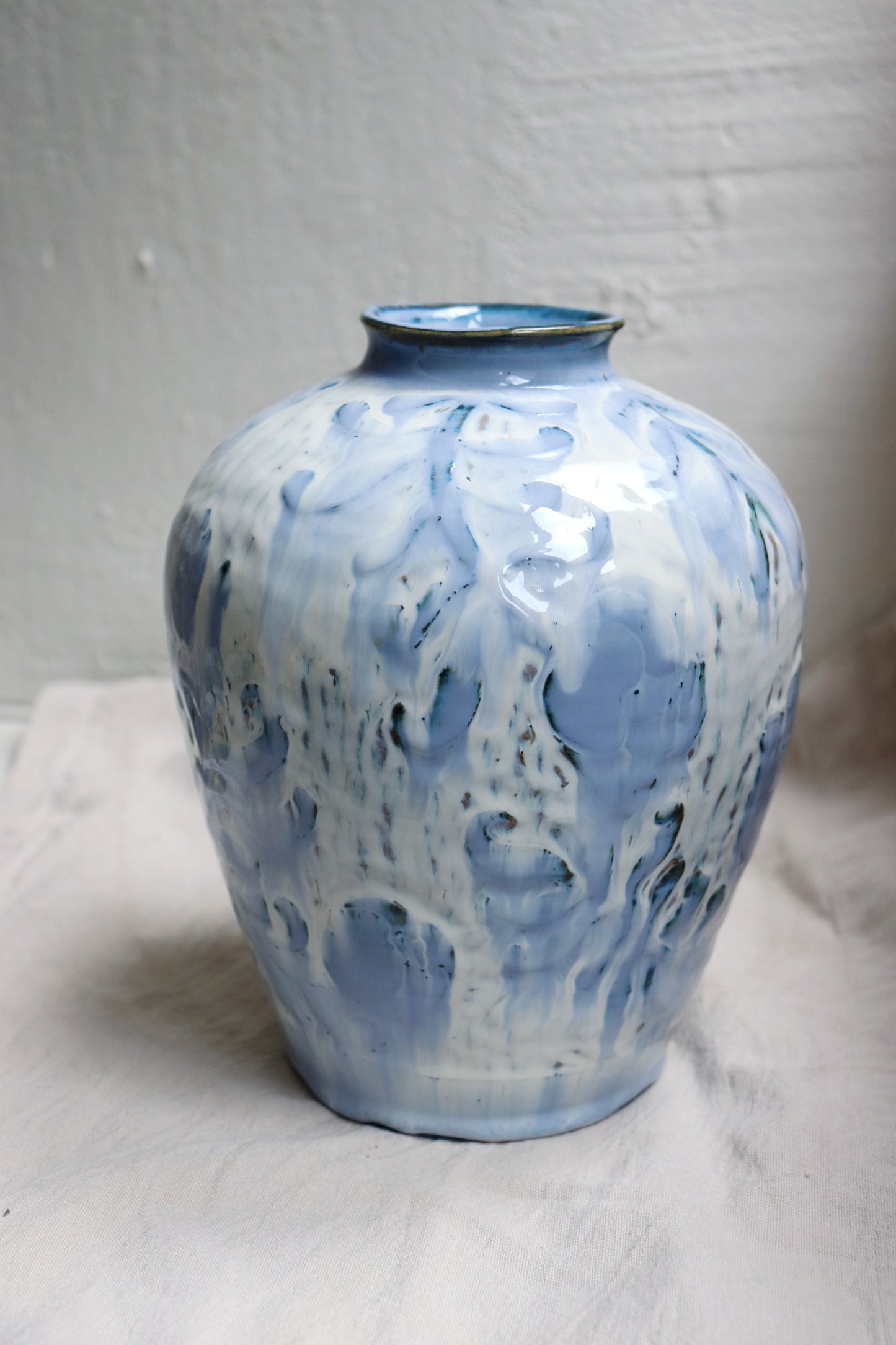 Sgraffito vas blommor