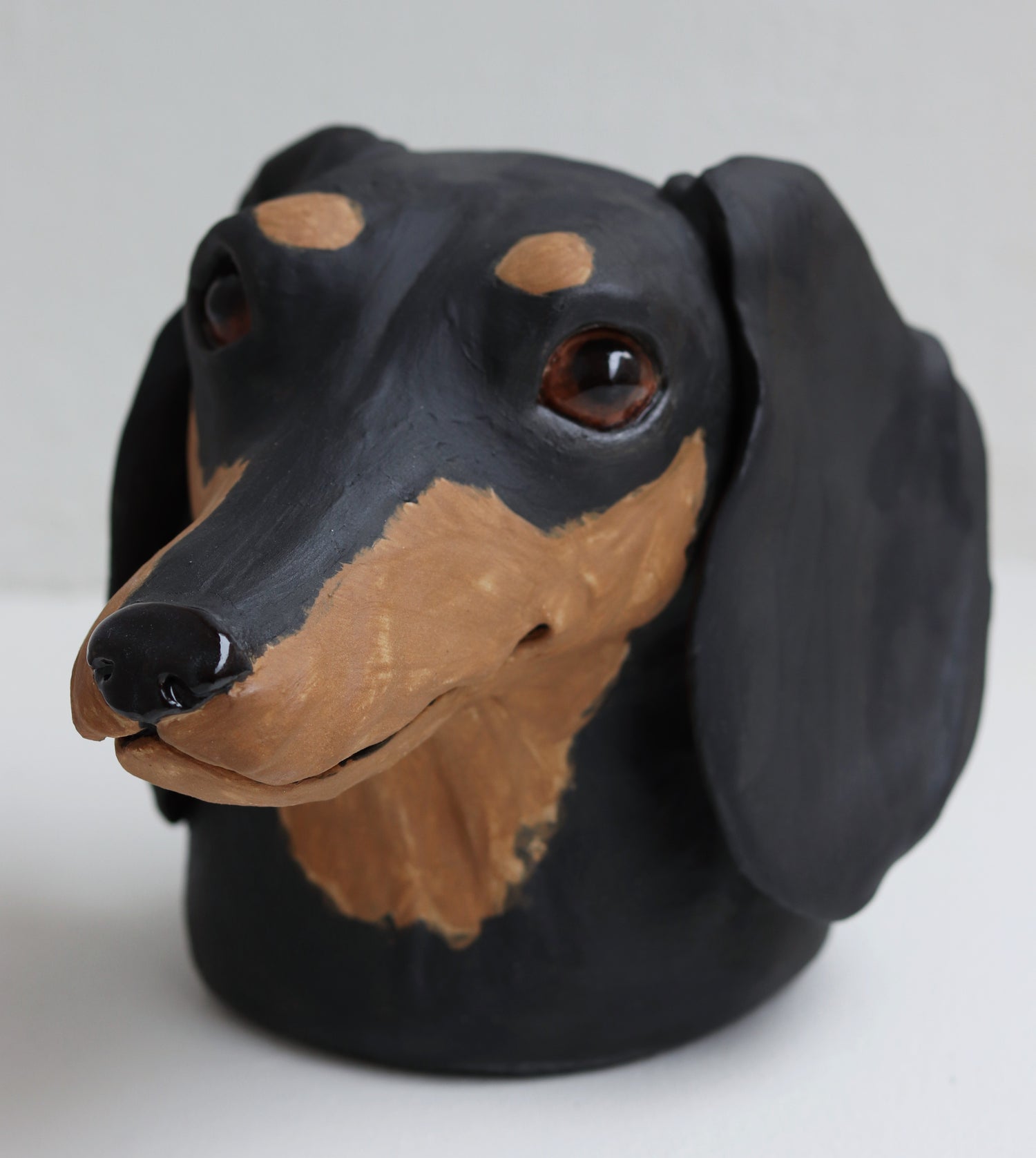Taxskulptur i keramik skulptur av tax hund