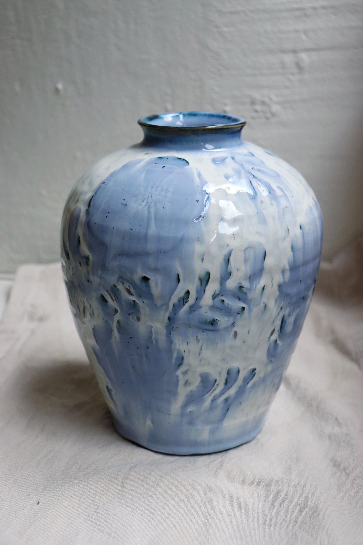 Sgraffito vas blommor