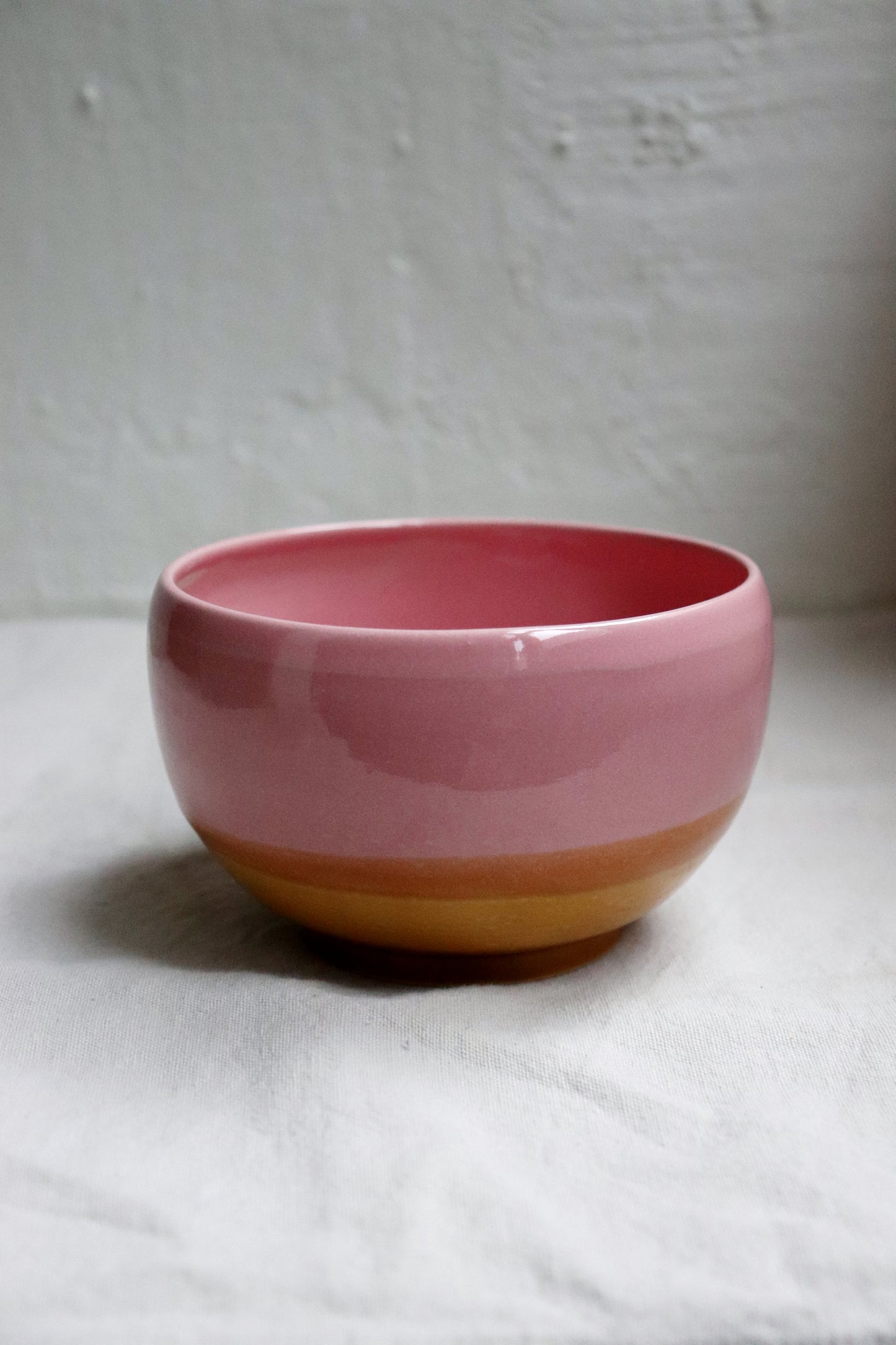 Rosagul skål 2